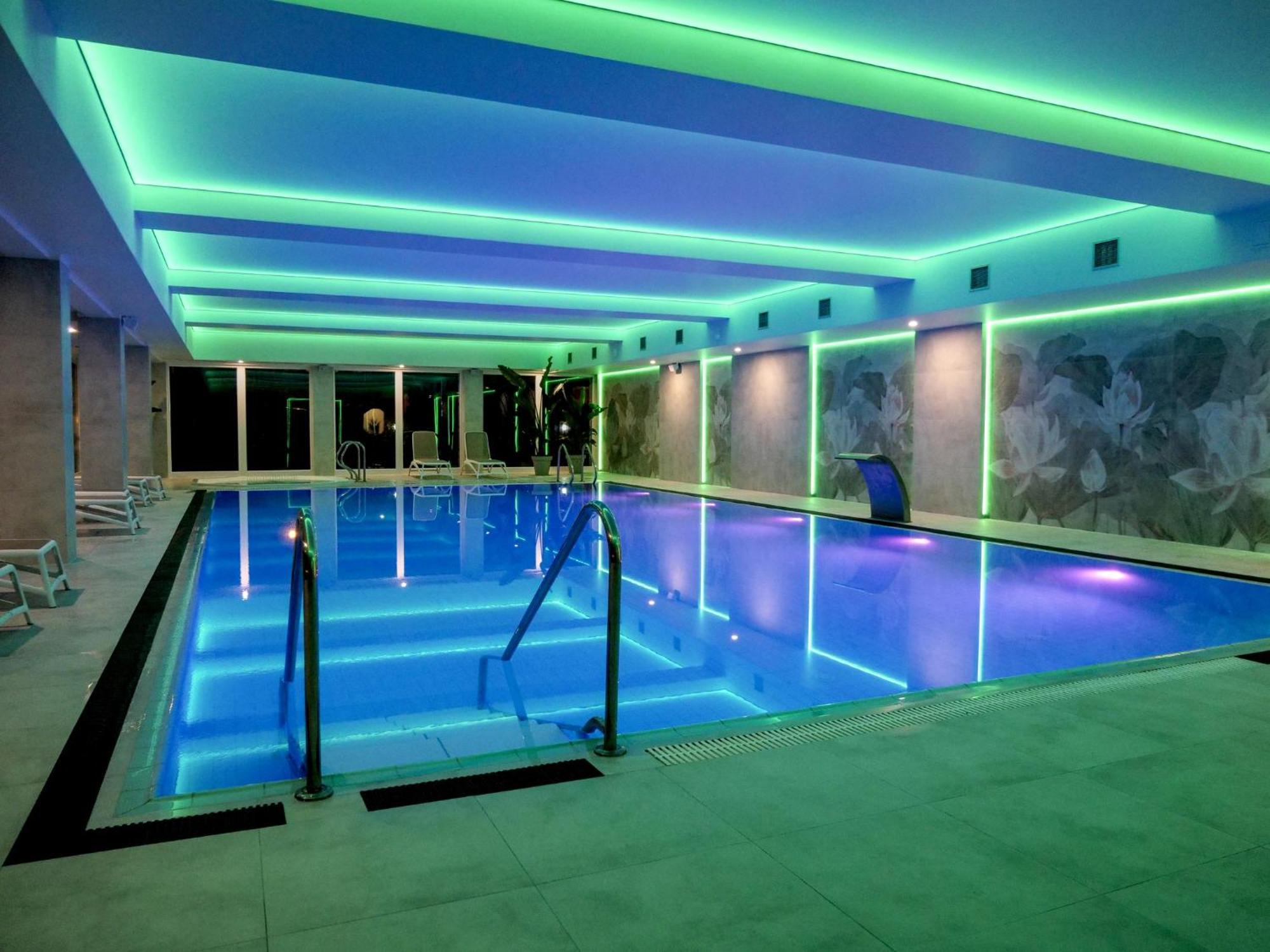 Krol Plaza Spa & Wellness ياروسوافيتس المظهر الخارجي الصورة