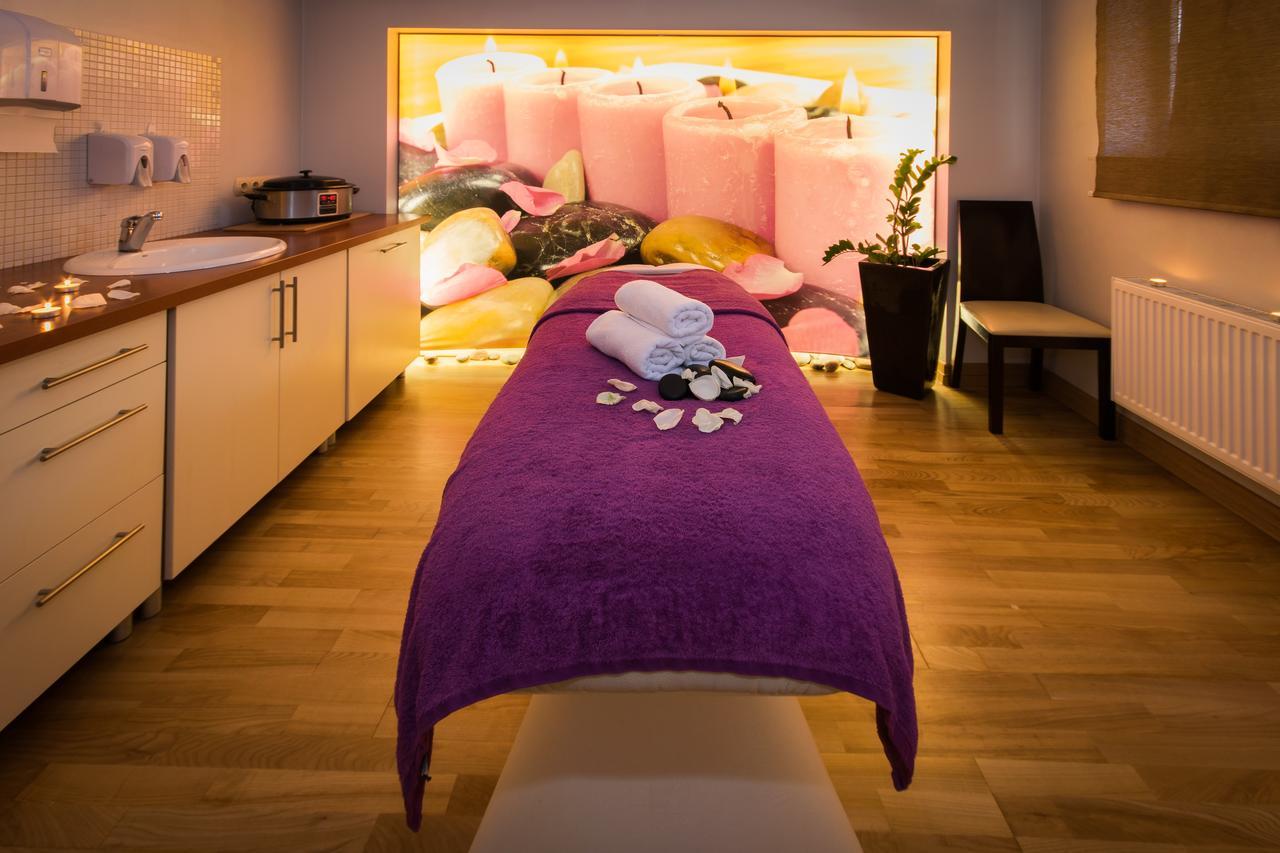Krol Plaza Spa & Wellness ياروسوافيتس المظهر الخارجي الصورة