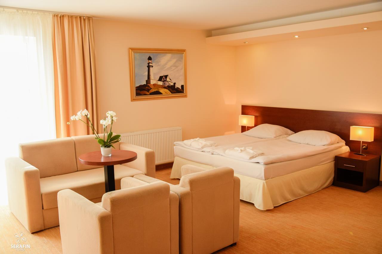 Krol Plaza Spa & Wellness ياروسوافيتس المظهر الخارجي الصورة