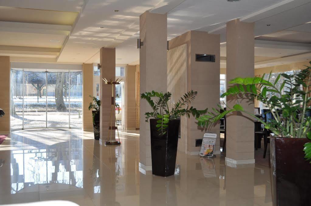 Krol Plaza Spa & Wellness ياروسوافيتس المظهر الخارجي الصورة